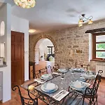 Villa Eterna